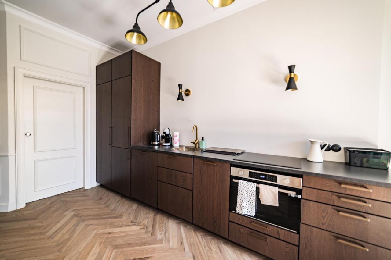 Krolewska Deluxe Comfy Apartment Краков Экстерьер фото