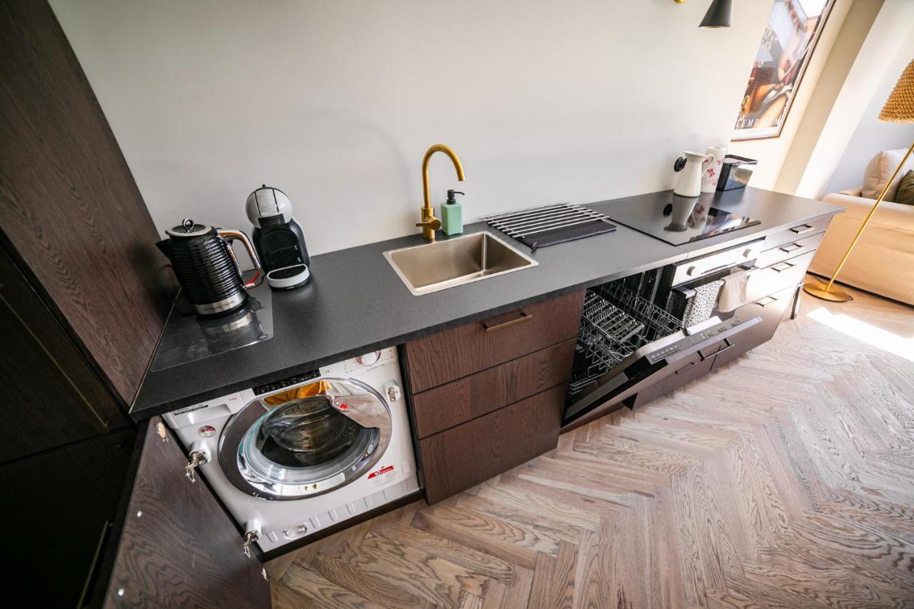 Krolewska Deluxe Comfy Apartment Краков Экстерьер фото