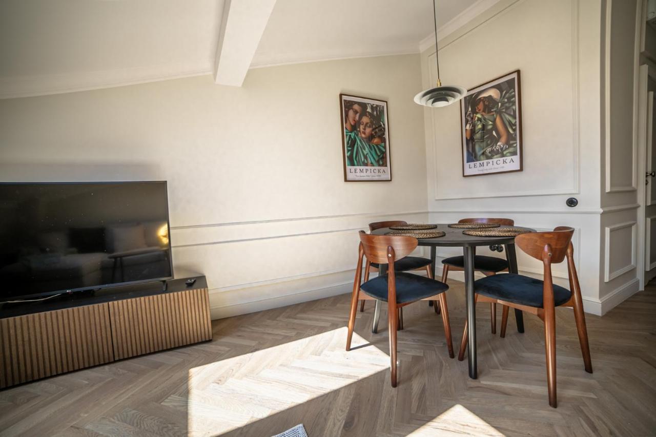 Krolewska Deluxe Comfy Apartment Краков Экстерьер фото